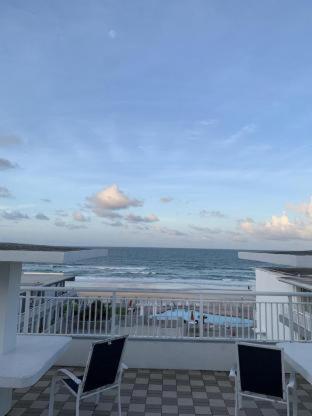 Arya Blu Inn And Suites Ormond Beach Room photo